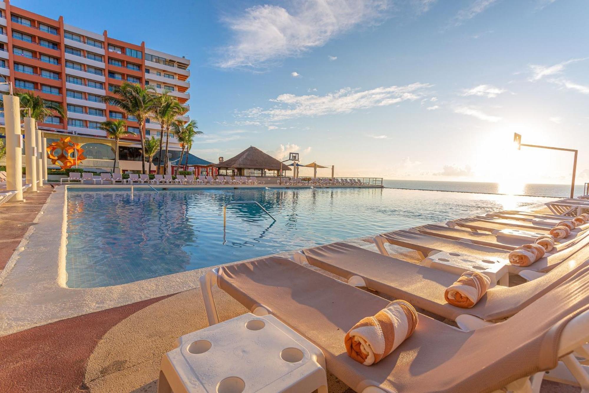 Crown Paradise Club Cancun Otel Dış mekan fotoğraf